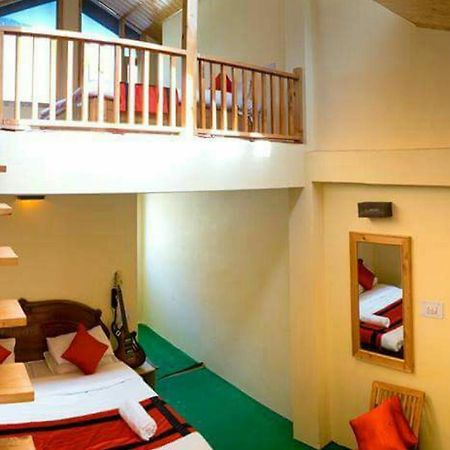 Hotel Apple Villa Manāli Buitenkant foto